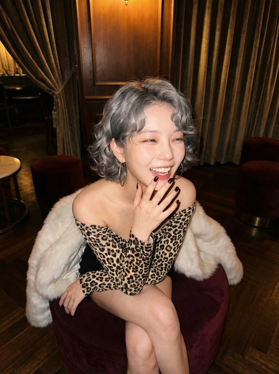 老上海风情银灰卷发